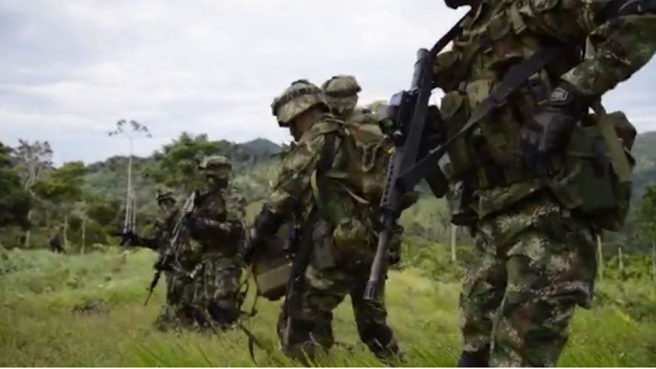 Un soldado murió en combate con el Clan del Golfo en Salgar soldados