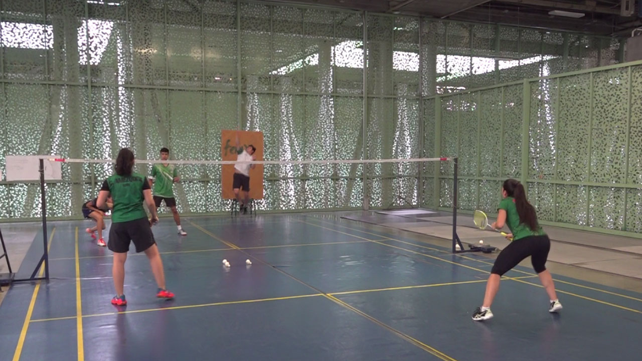 BADMINTON