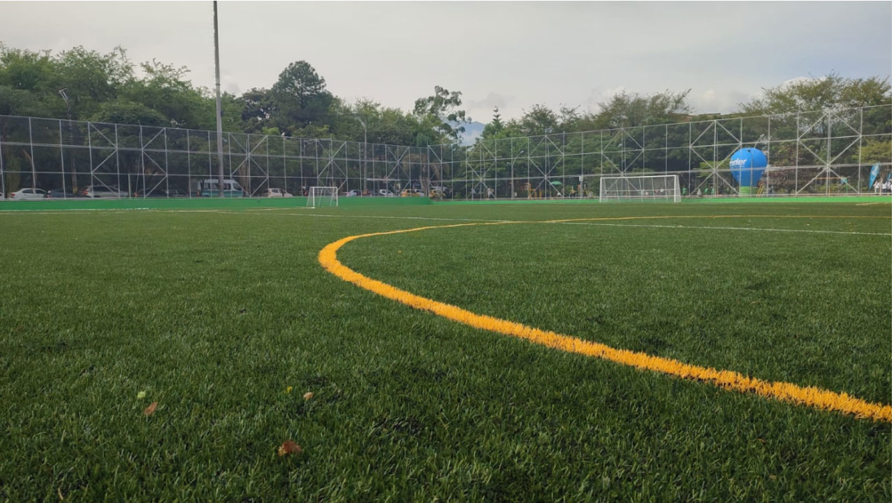 Inder entrega reformas en canchas de la ciudad inder cancha