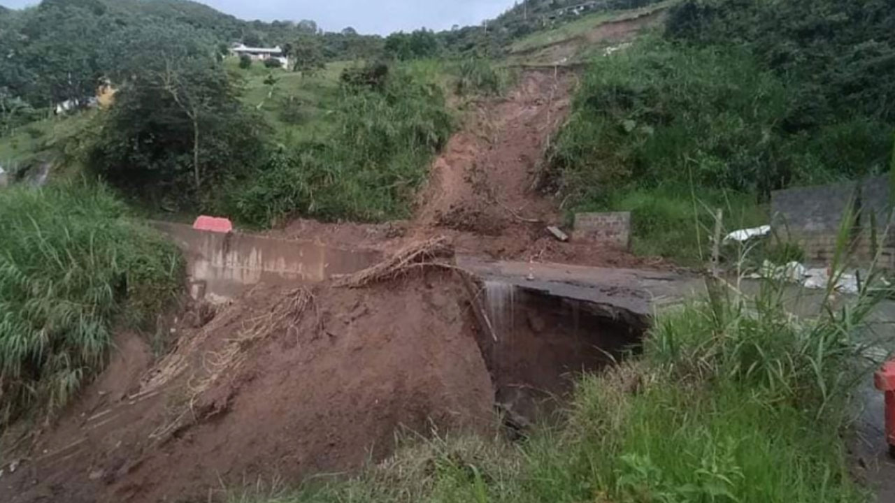 Vías cerradas Antioquia lluvia