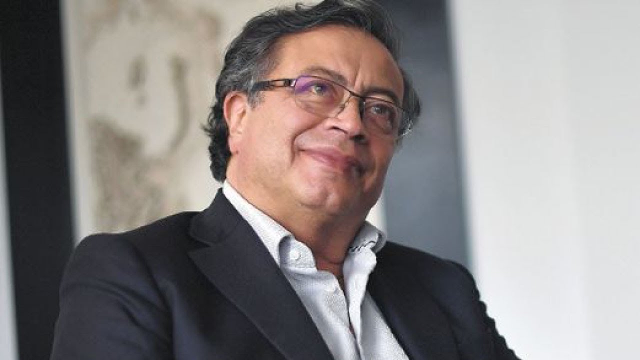 “Drogas La Rebaja debe trabajar con el Ministerio de Salud”; añadió el presidente