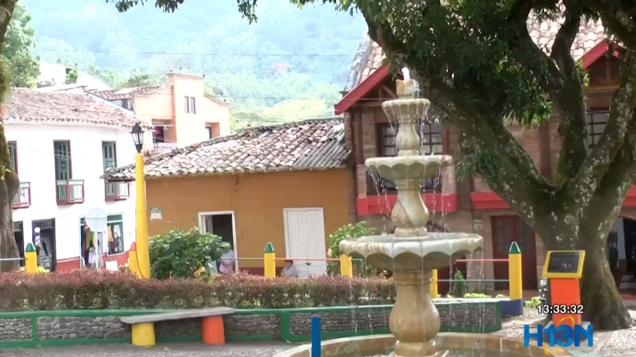 Hoy en turismo, Venecia y el cerro Tusa Venecia
