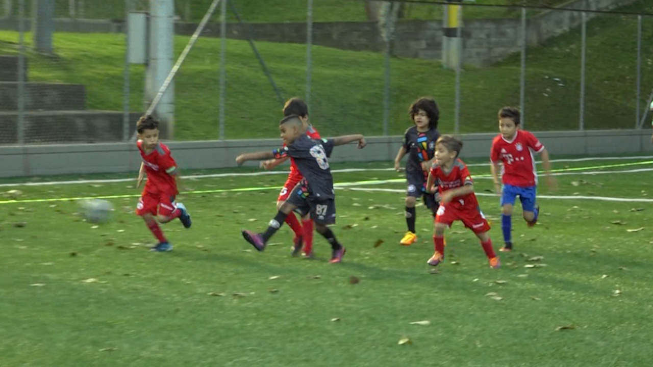 Festival 10+pro une papás con hijos en cancha Festival
