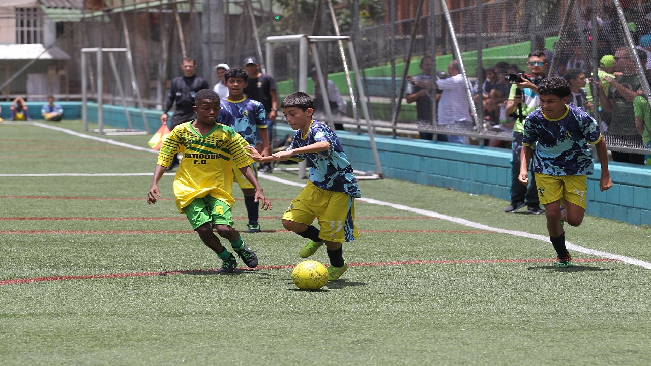 Con 4.071 participantes iniciaron los Juegos Deportivos Ciudad de Medellín Juegos