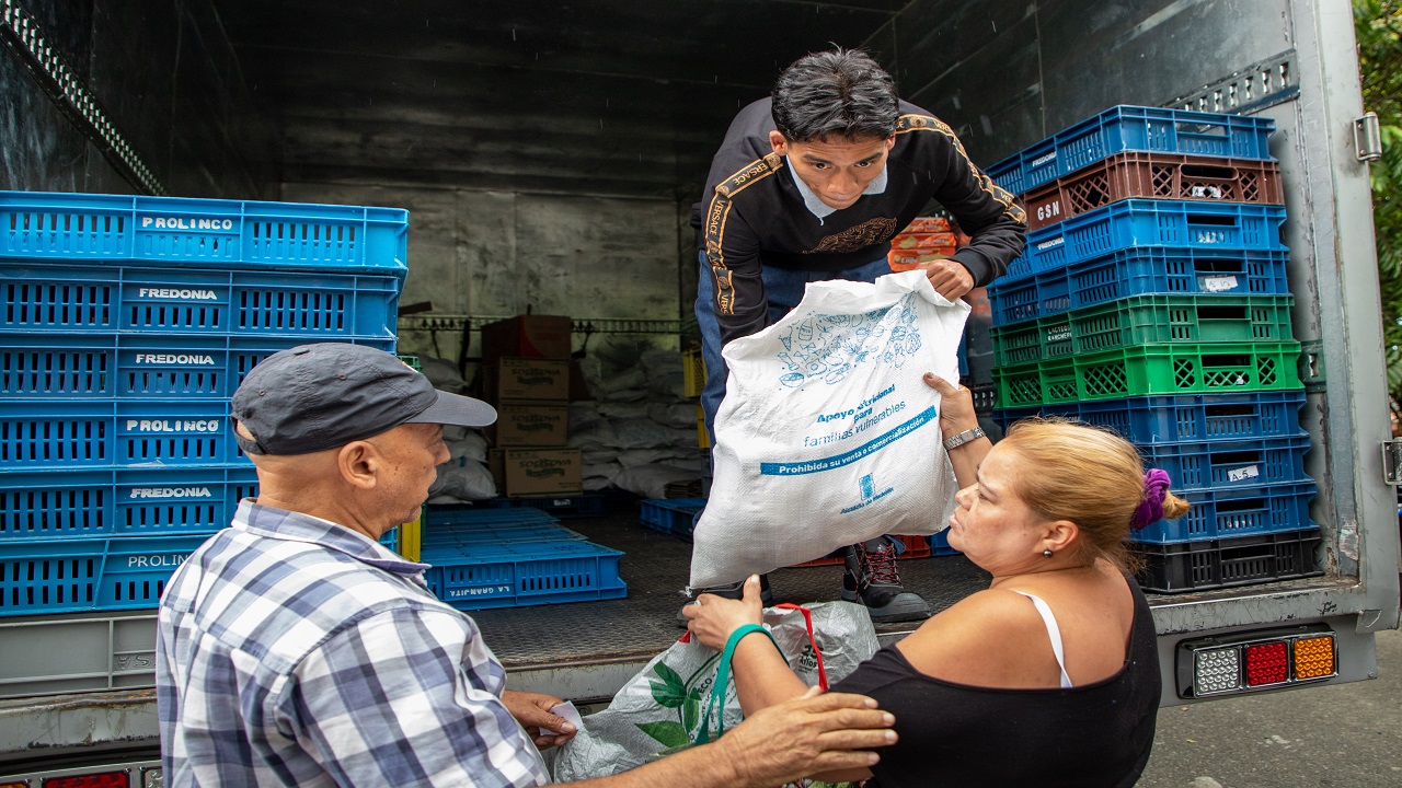 Inició entrega de 78.237 paquetes alimentarios para población vulnerable alimentarios
