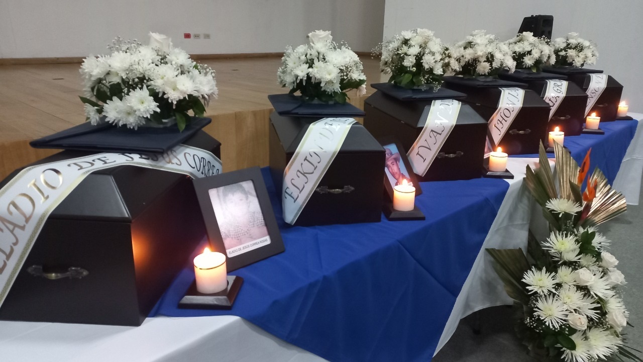 Seis familias recibieron restos de víctimas desaparecidas víctimas