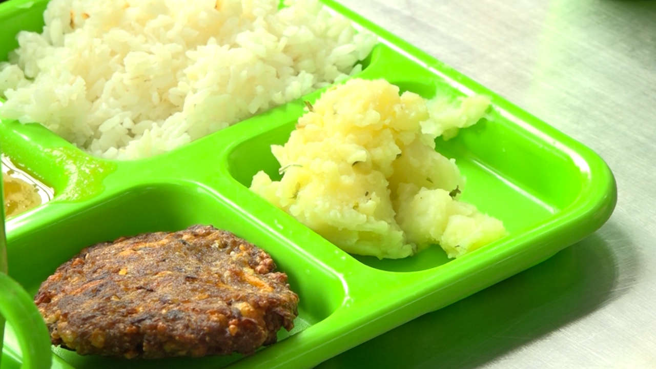 600 paquetes alimentarios fueron entregados a niños en Medellín paquetes alimentarios