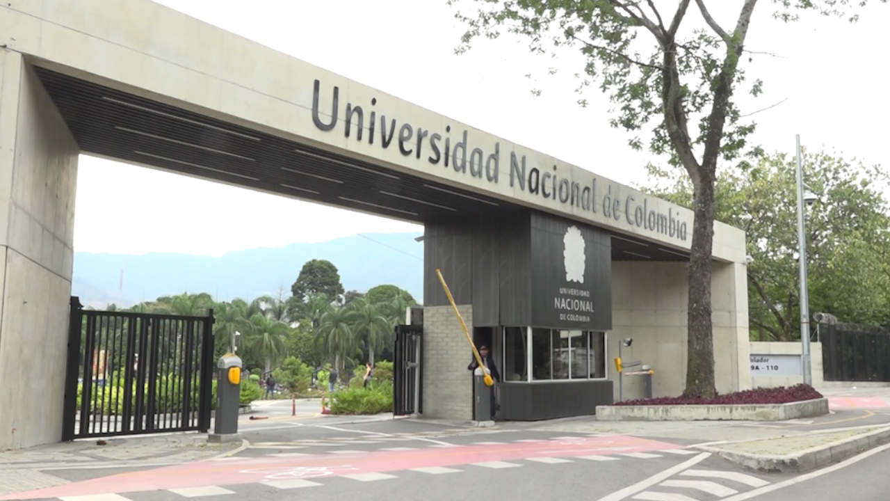 Universidad Nacional
