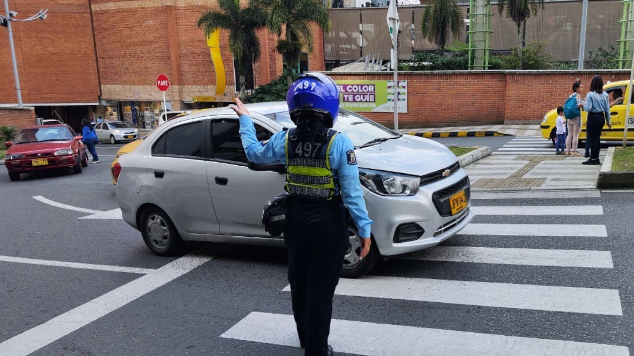 agente de transito agredido por infractor