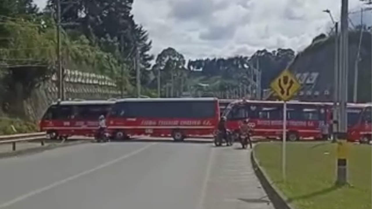 Rionegro bloqueado por el transporte público Rionegro