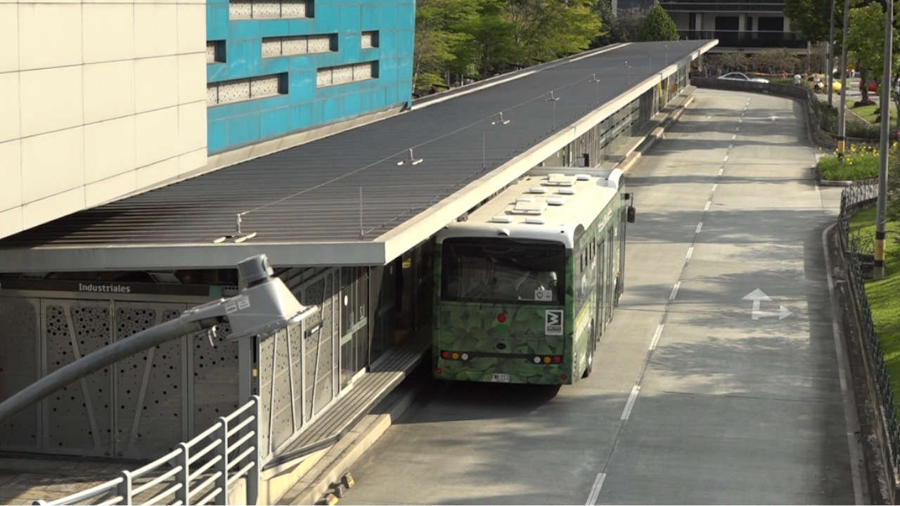 Obras en la estación del Metroplús Industriales Metroplús