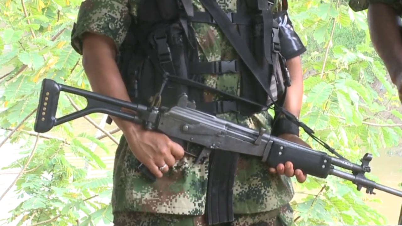 Aparecen grafitis y letreros de las AGC en Norte y Bajo Cauca grafitis