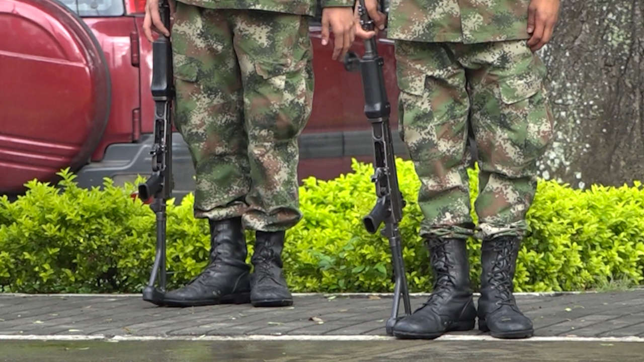 Soldado dispara contra uno de sus compañeros, ocasionándole la muerte
