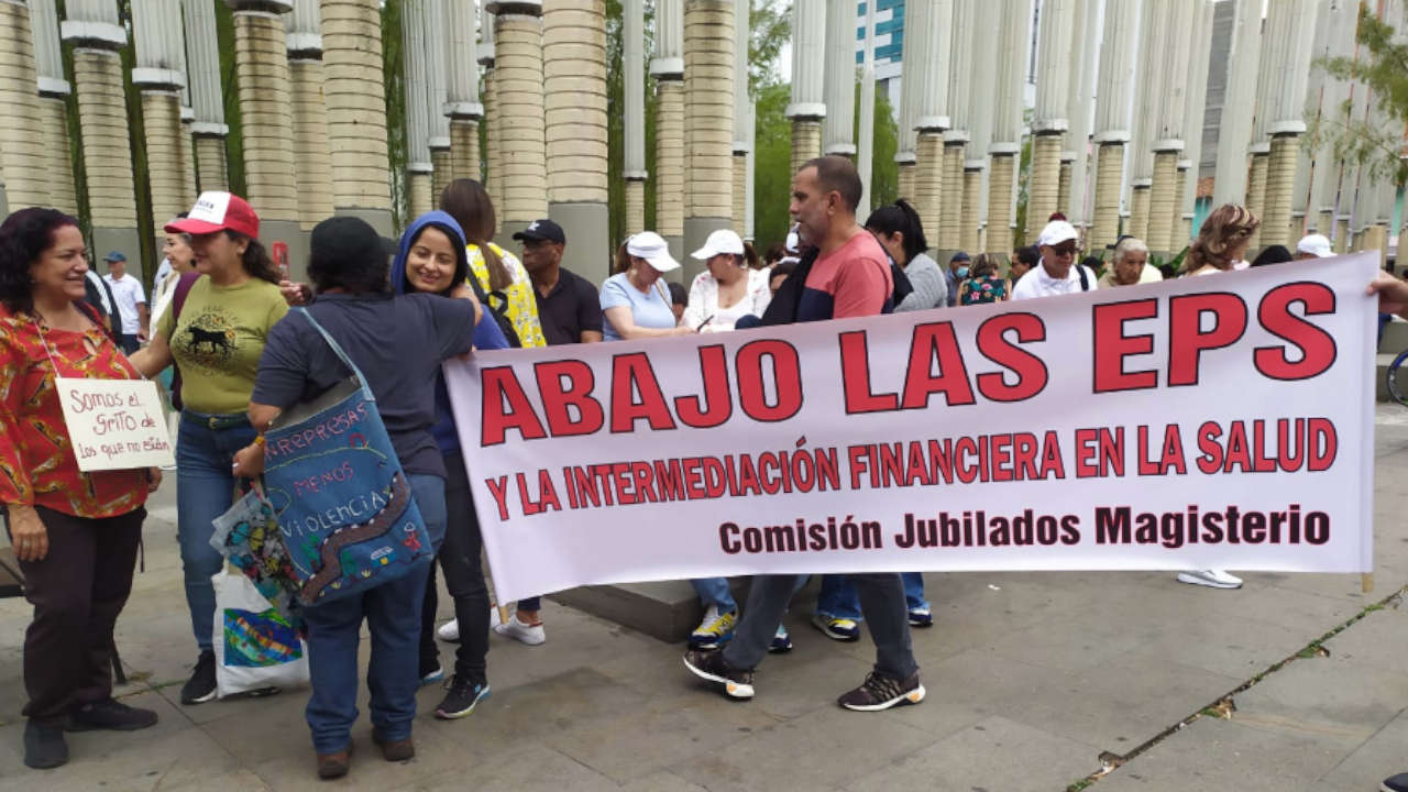 Marchas a favor del gobierno recorren calles céntricas de Medellín Marcha