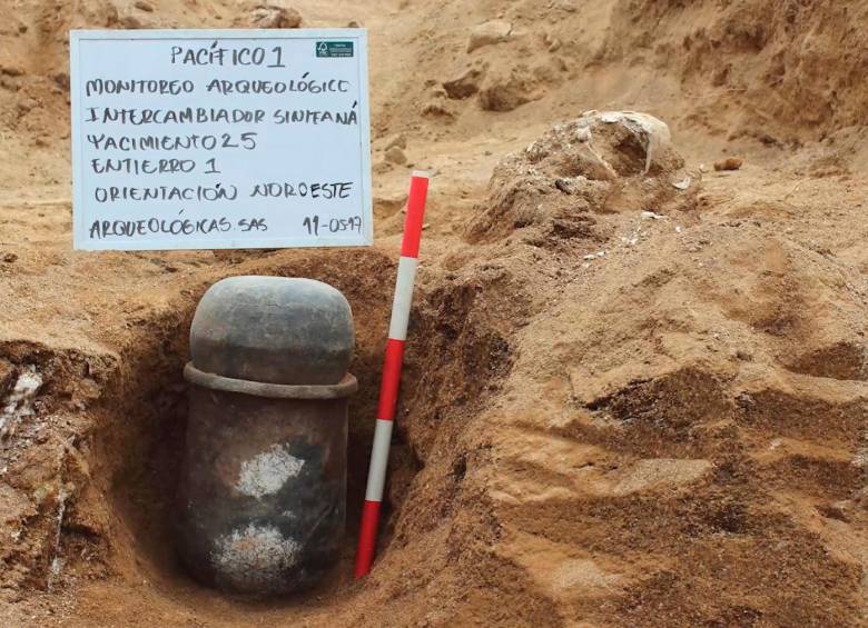 Encontraron una urna con un bebé adentro de más de 1.600 años 1 Hallazgo arqueológico en Bolombolo, Venecia (Antioquia): bebé indígena