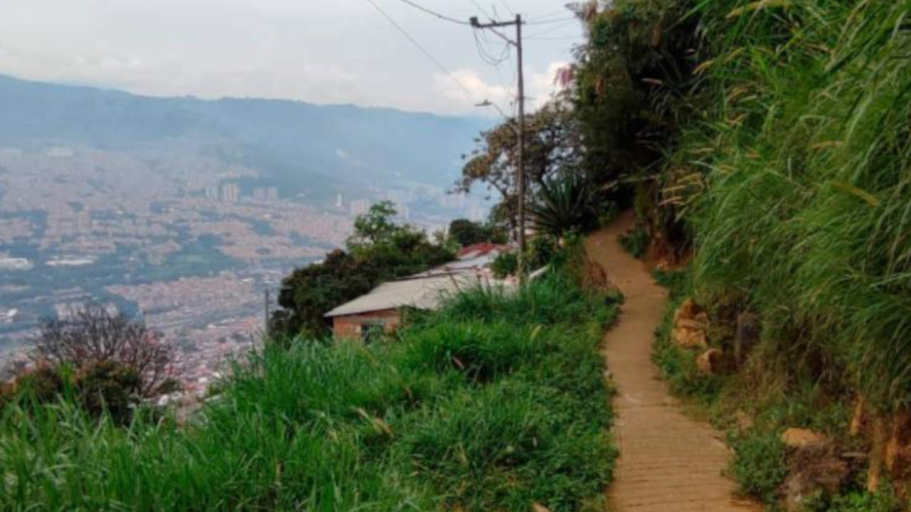cuerpo sin vida y laberinto en santo domingo