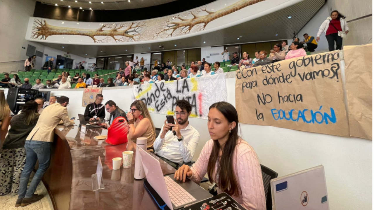Comunidad de San Antonio de Prado exige soluciones a sus problemáticas en plenaria del Concejo de Medellín San Antonio de Prado