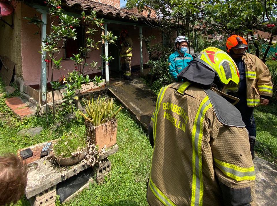 Una persona herida dejó un incendio estructural en Aguas Frías 2 WhatsApp Image 2023 03 21 at 10.32.51 AM