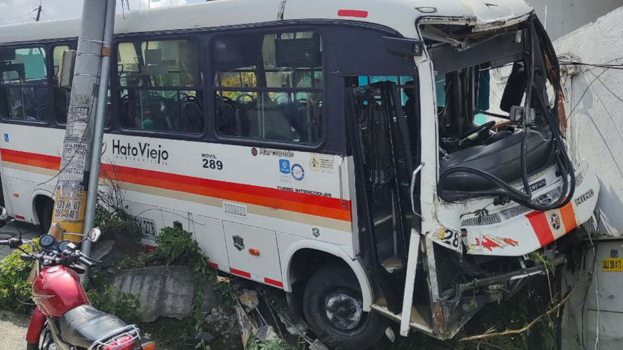 Accidente de bus en el barrio París, deja 7 lesionados accidente bus barrio París lesionados