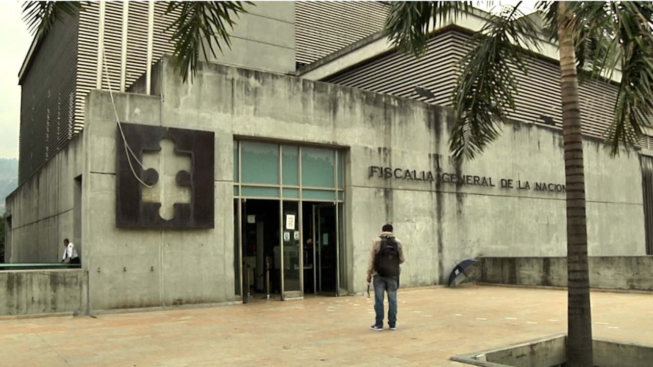 La Fiscalía r