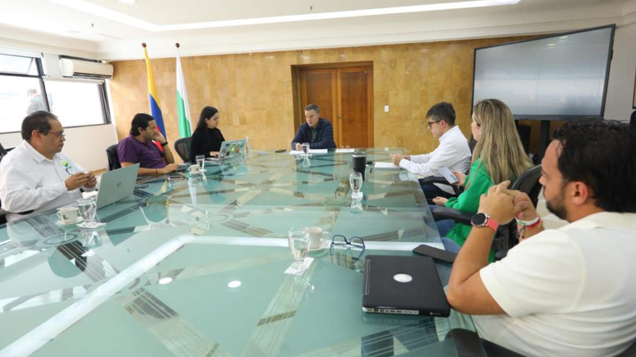 toque de queda y ley seca bajo cauca