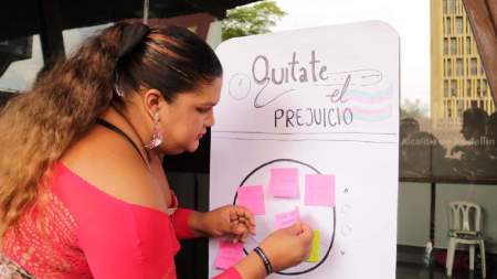 Mas de 1.800 personas q se reconocen trans, han sido beneficiadas por la alcaldía