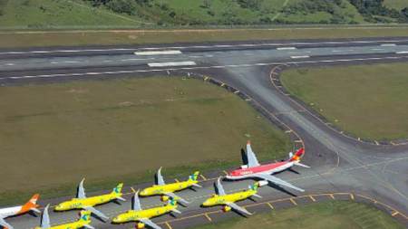 Por el cese de operaciones de dos aerolíneas, el transporte terrestre hacia algunos destinos creció 12%