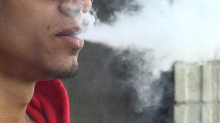 Cuidado, el uso frecuente de vaporizadores genera enfermedades en la boca Vapeadores en Colombia