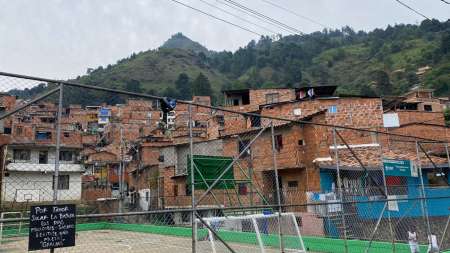 construcciones ilegales-invaciones-medellin