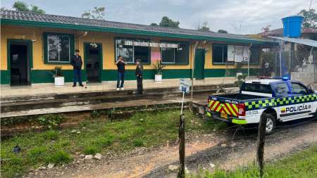 Roban computadores de una escuela rural de Maceo Maceo