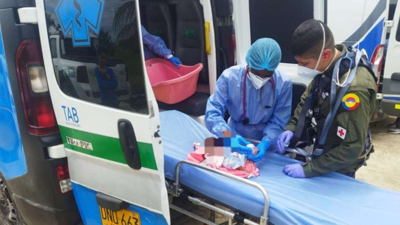 12 bebés indígenas en delicado estado de salud fueron trasladados hacia Antoquia bebés
