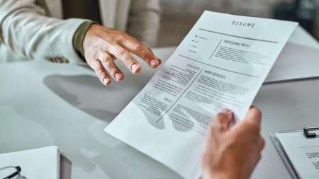 ¡Pilas con la hoja de vida! Estos son los sectores que van a contratar gente en 2026 Superintendente