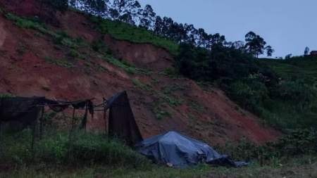 Deslizamiento de tierra en zona rural de Amagá