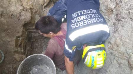 Rescatado un trabajador que habría quedado atrapado en una obra en Castilla Rescatado un trabajador que habría quedado atrapado en una obra en Castilla