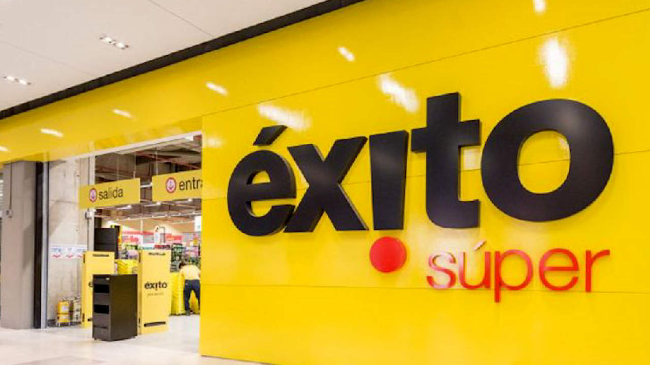 Oferta en efectivo de Gilinski por almacenes Éxito