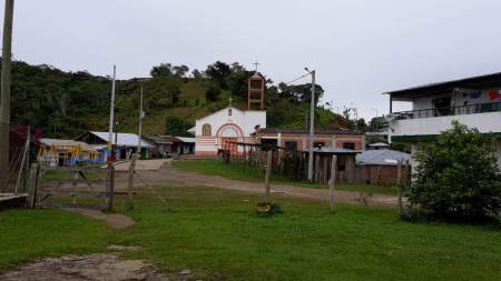 70 estudiantes desescolarizados por recientes enfrentamientos entre grupos armados 35 estudiantes y docentes no han retornado a clases en Ituango