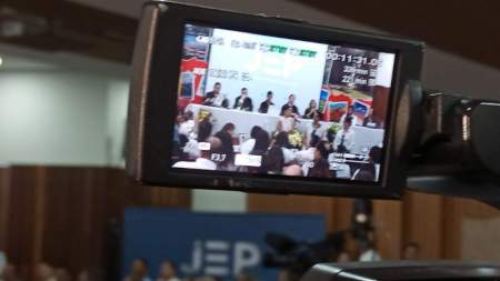 La JEP realiza diligencia restaurativa en Medellín La JEP realiza diligencia restaurativa en Medellín