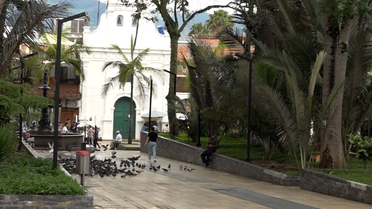 Plantón en defensa del ambiente en la ceja