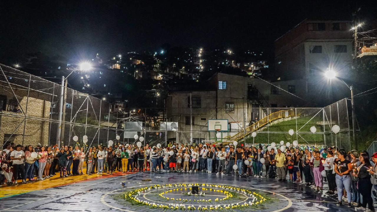 Con velatón, rechazan homicidios y atracos en la 13