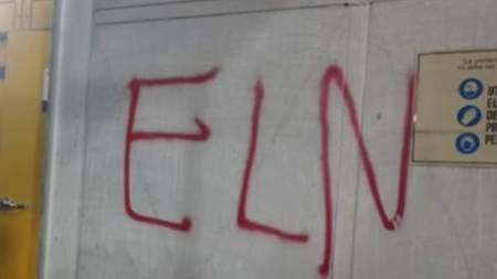 Encapuchados dejan grafitis del ELN en Yondó