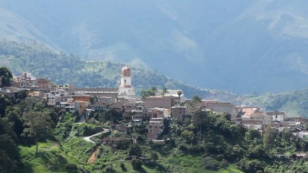 estudiantes retornan a clases lu