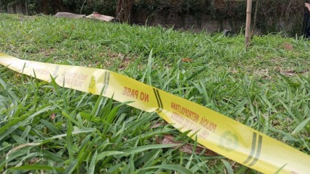 Hallan el cuerpo "embolsado" de un hombre en zona rural de Copacabana