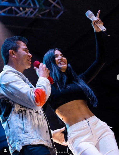 novia-jhonny-rivera
