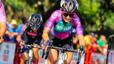 mujeres-Antioquia-vuelta-colombia