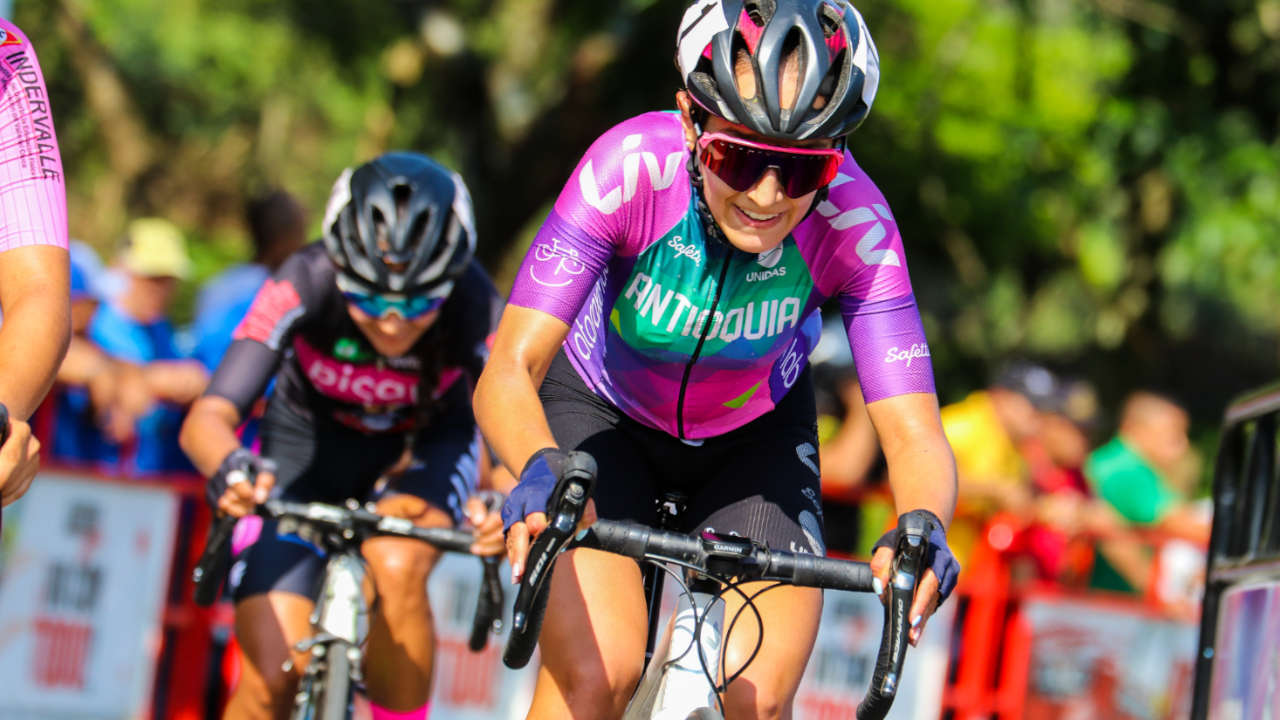 mujeres-Antioquia-vuelta-colombia