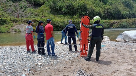 Hombre calcinado fue encontrado en el rio Nus, en Cisneros, Antioquia cadaver-hallado-cisneros