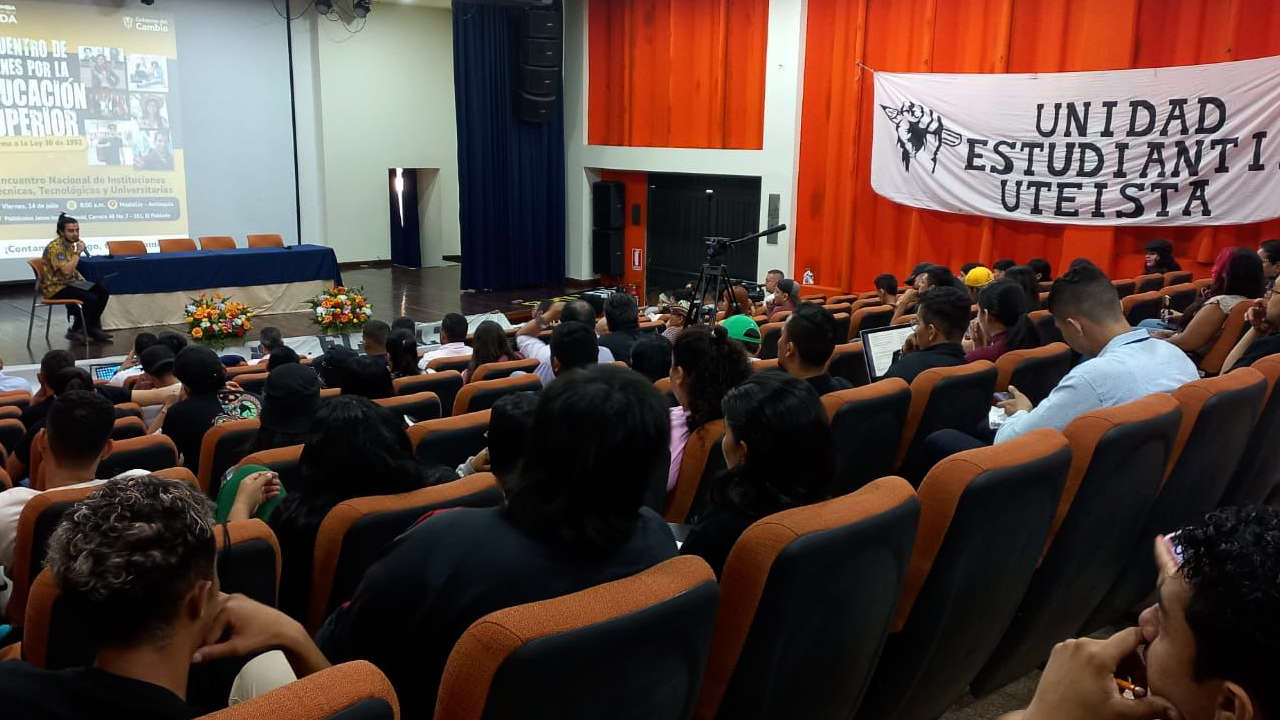 Universidades debaten financiación de educación superior universidades