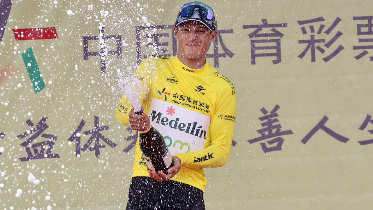 Wilmar Paredes, líder del Tour de Qinghai en China Wilmar Paredes, líder del Tour de Qinghai en China