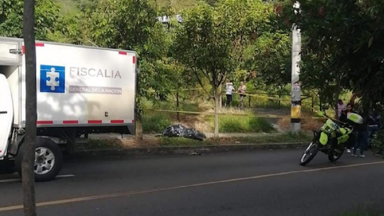 Hallan cadáver abandonado en bolsas en Calasanz