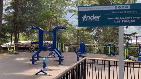 18 escenarios deportivos fueron entregados a la comunidad